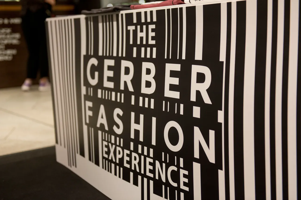 Typografischer Eingangsbereich der Gerber Fashion Experience.