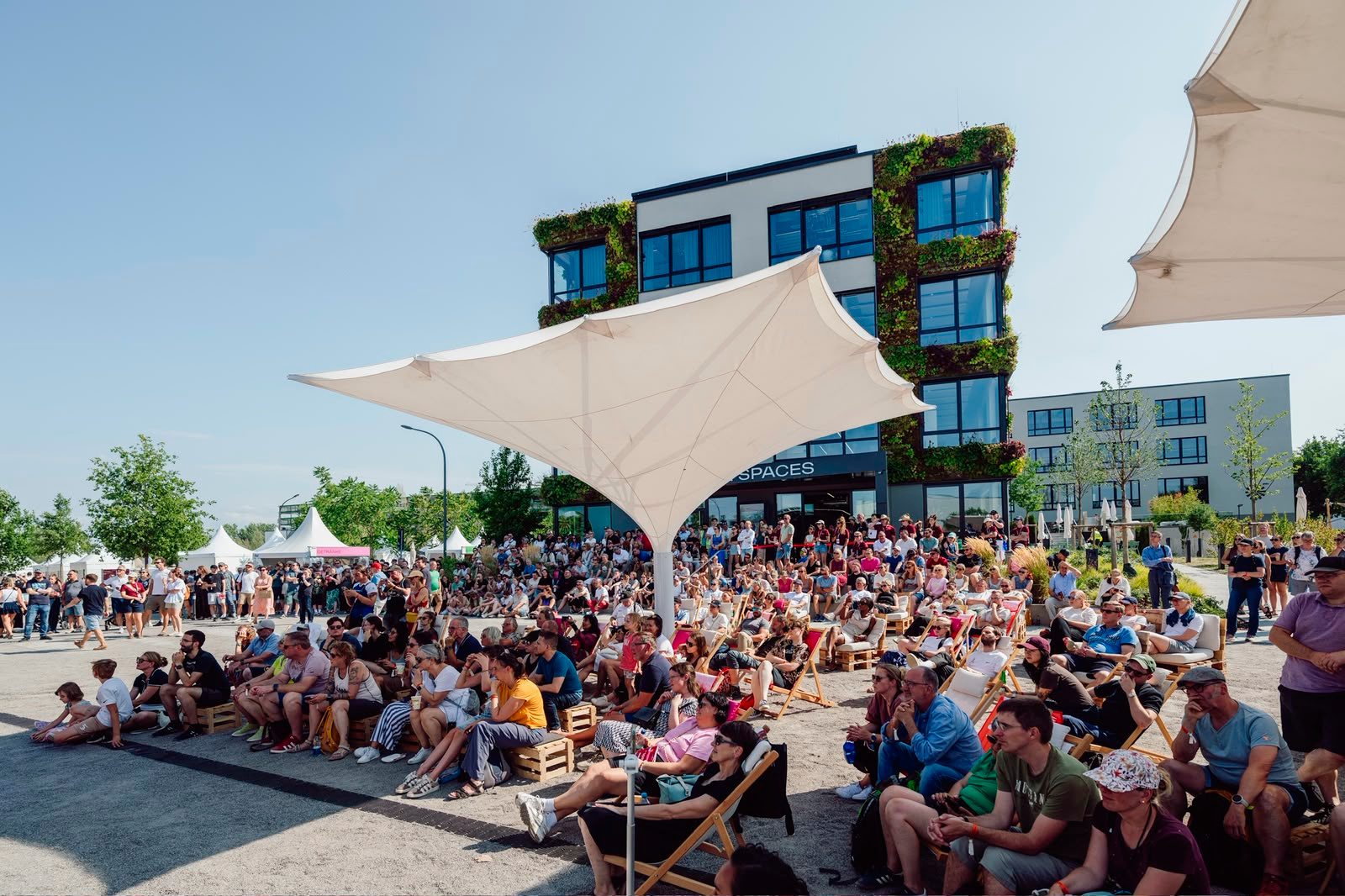 Publikum beim KI-Festival
