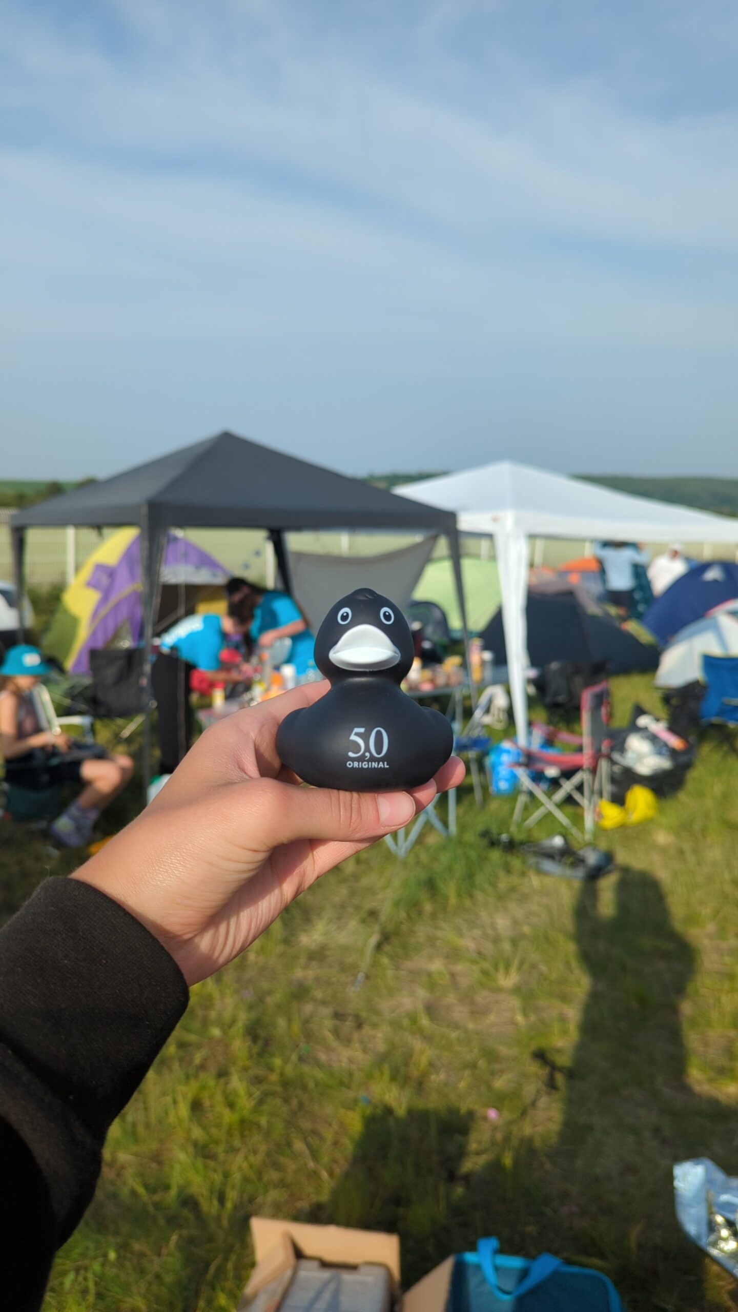 CkgKRlNuYXBjaGF0LzEzLjQ0LjAuNDQgKFBpeGVsIDY7IEFuZHJvaWQgMTUjMTMyNzc1MjQjMzU7IGd6aXApIFYvTVVTSFJPT00=